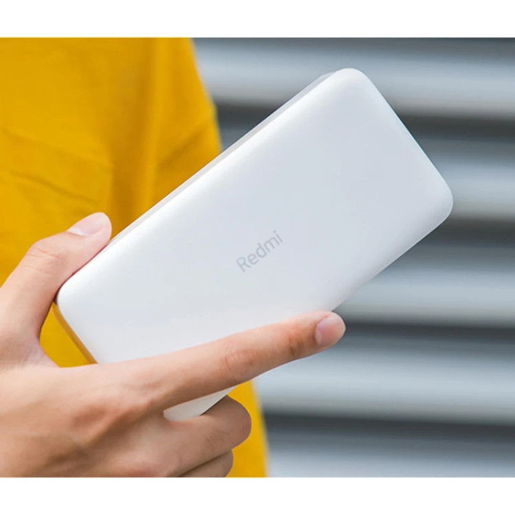 خرید پاوربانک مدل PB200LZM ظرفیت 20000 میلی آمپر ساعت دارای پورت خروجی دوگانه USB_A و پورت ورودی دوگانه USB-C و MicroUSB، جنس بدنه پلاستیک ABS، دارای 3 درگاه خروجی فست شارژ از بندچی